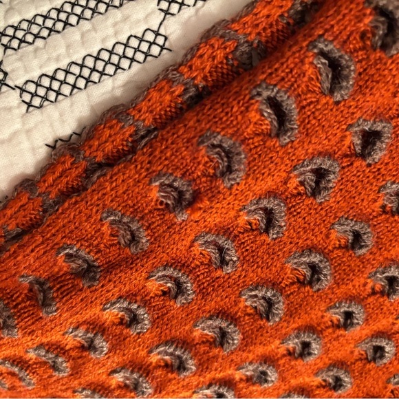 2 infinity scarves Echo - Picture 6 of 11